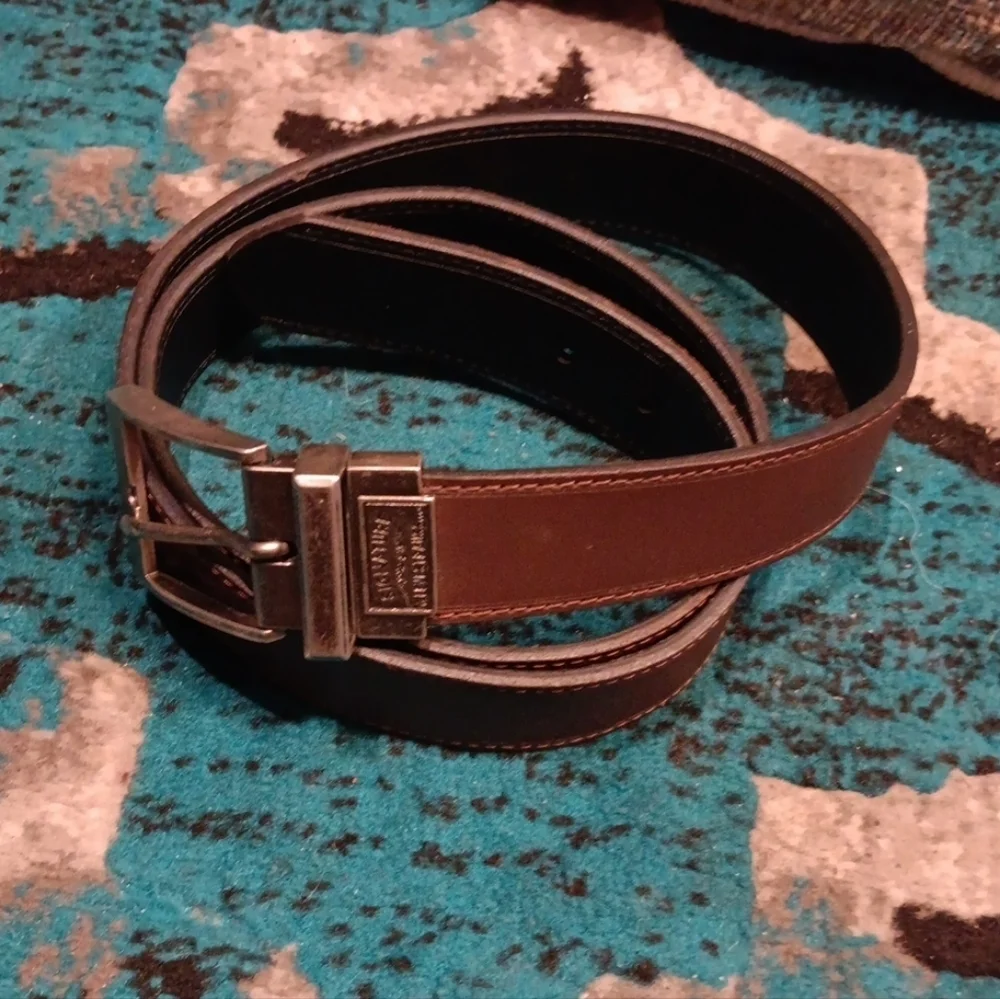 Levis Signature Brown Leather Belt size 44/110